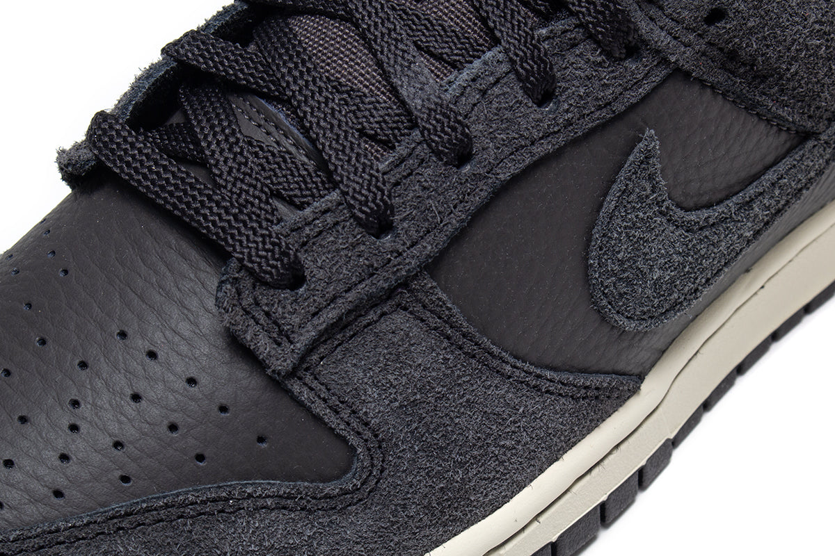 Dunk Low Pro Retro SE