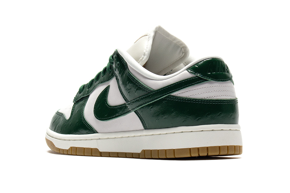 Women's Dunk Low LX