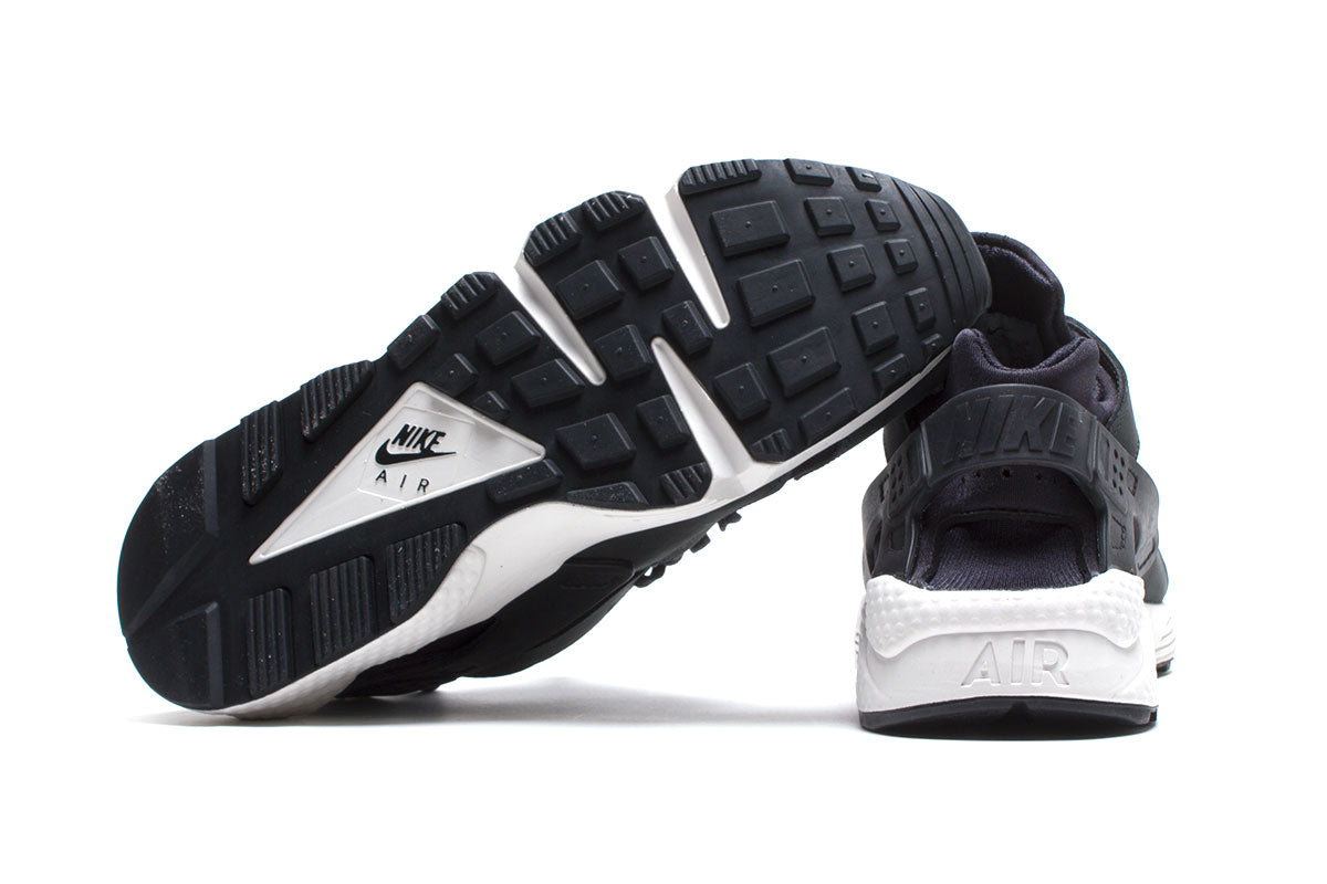 Air Huarache LE