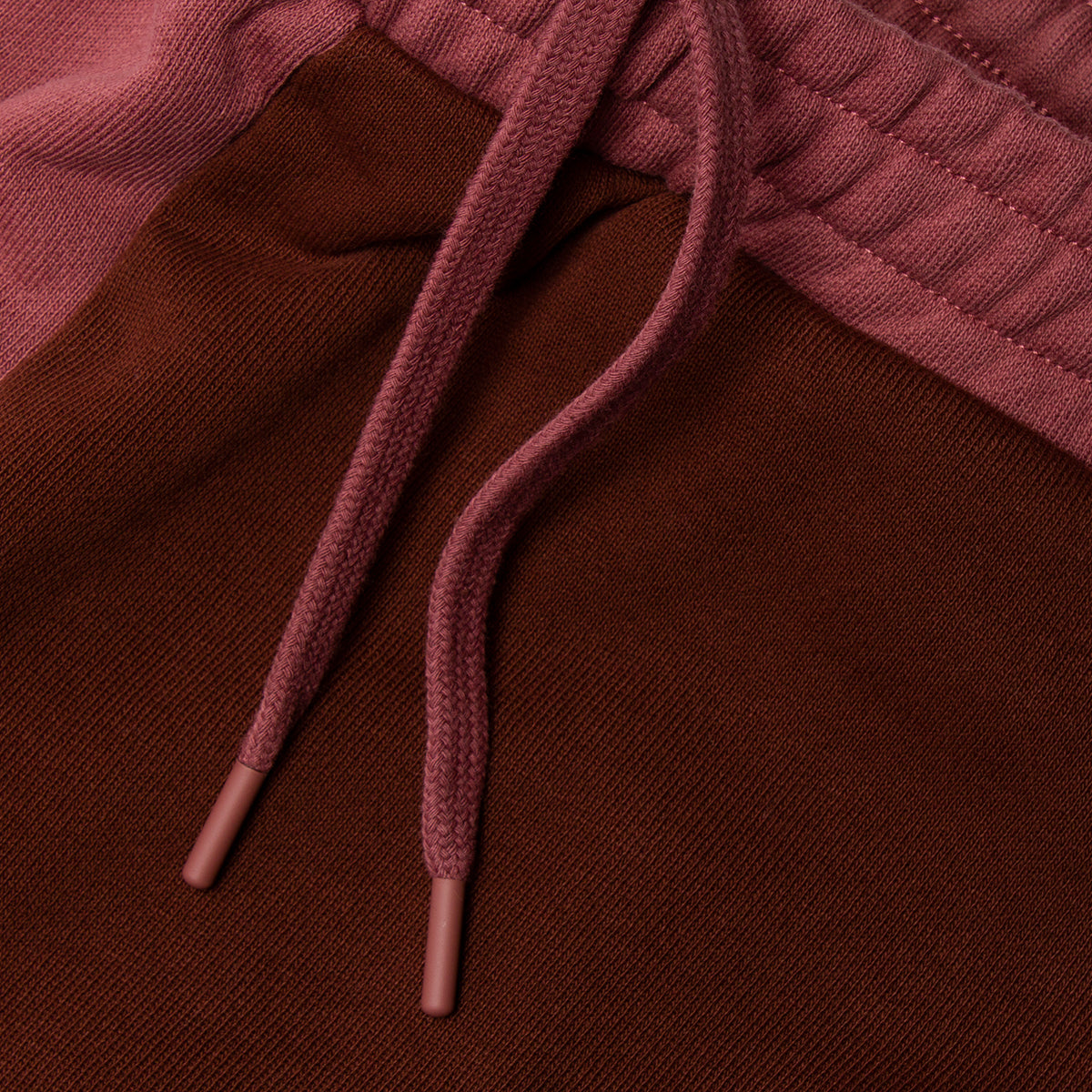 Split Crest Sweatpant