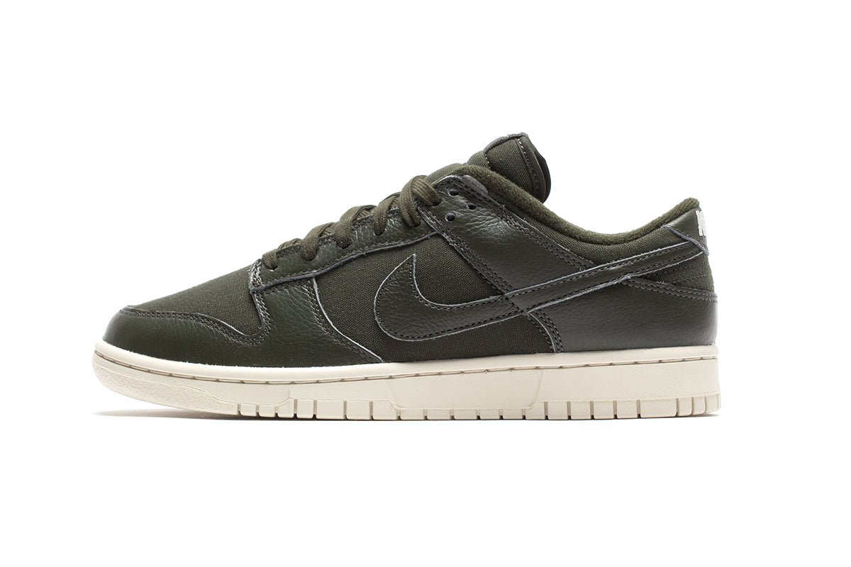 Dunk Low Retro Premium