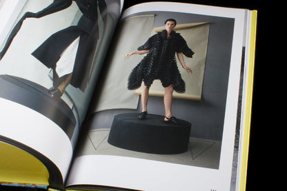 Anti-Glossy : Fashion Photography Now