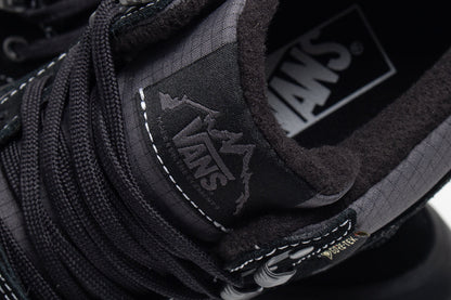 Mountain Mid Gore-Tex