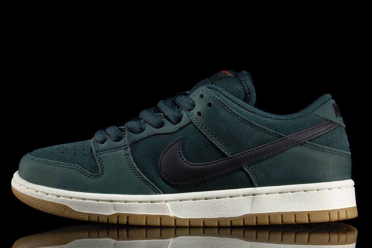 Dunk Low Pro