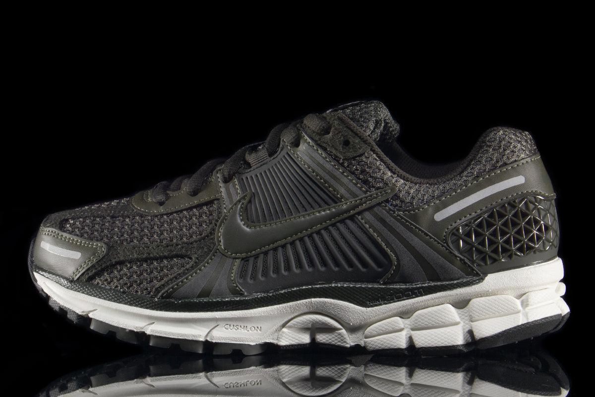Women's Zoom Vomero 5