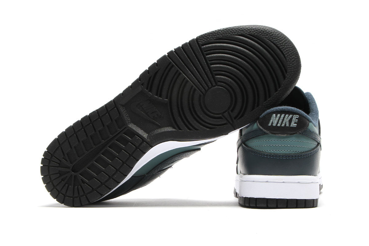 Dunk Low Retro Premium