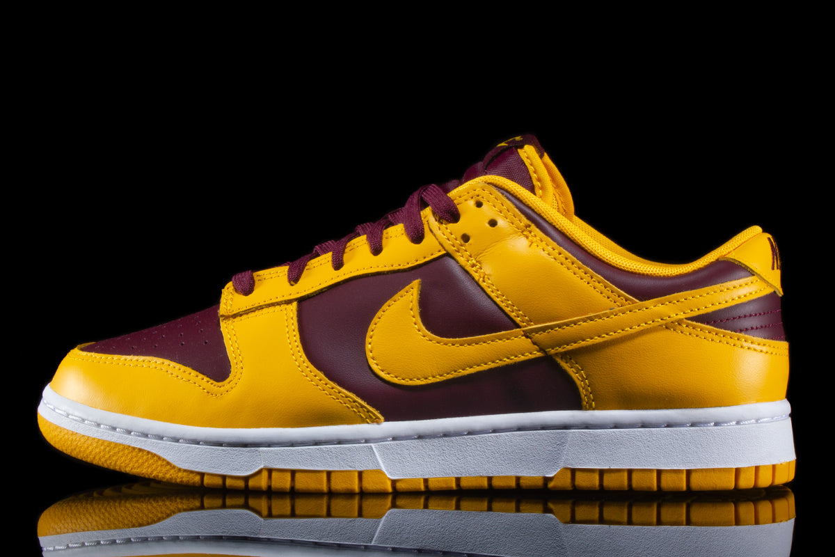 Dunk Low Retro
