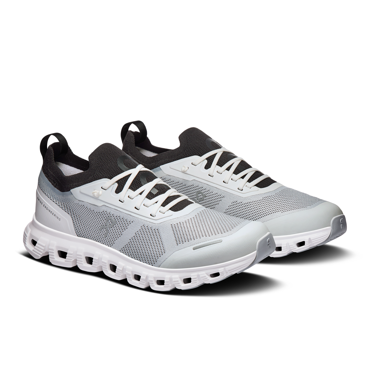 On Running Women's Cloud 6 Versa Shoes - White / Black