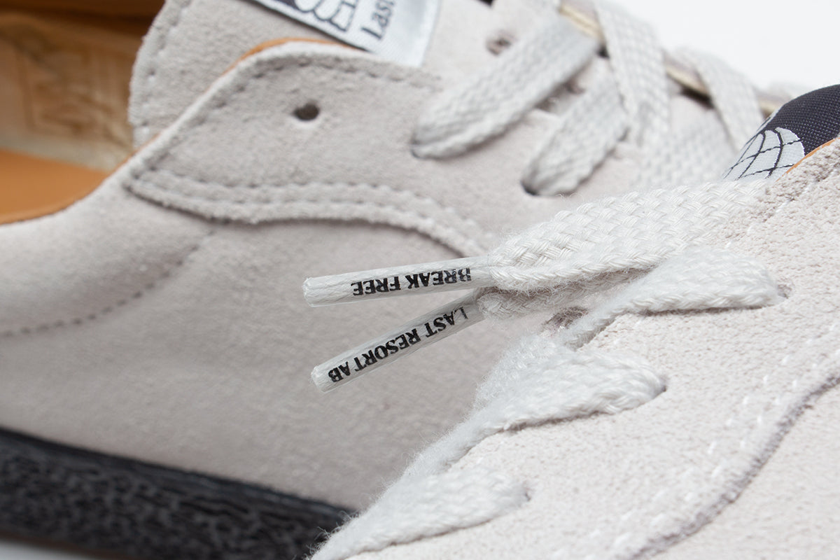 VM002 Suede Lo