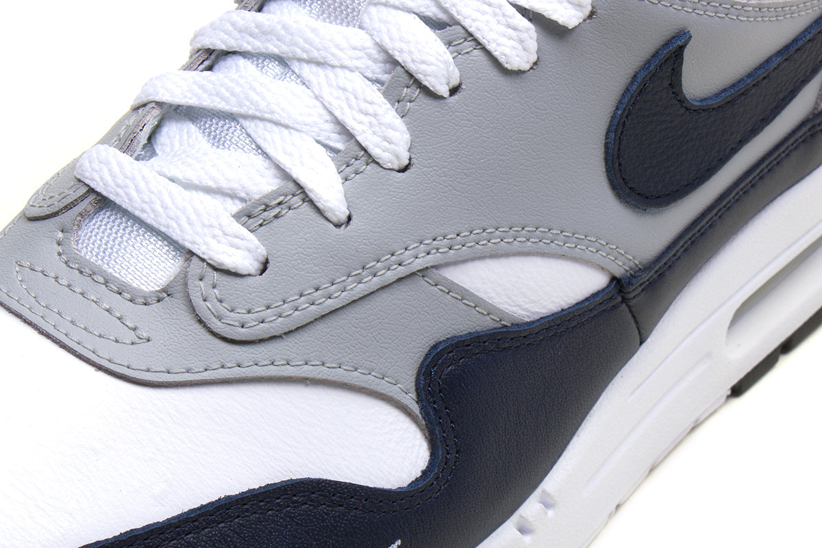Air Max 1 LV8