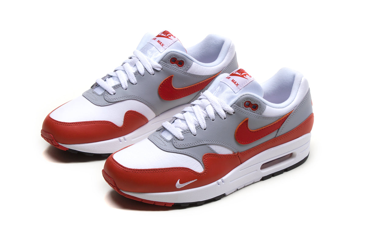 Air Max 1 LV8
