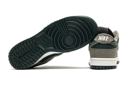 Dunk Low Retro Premium