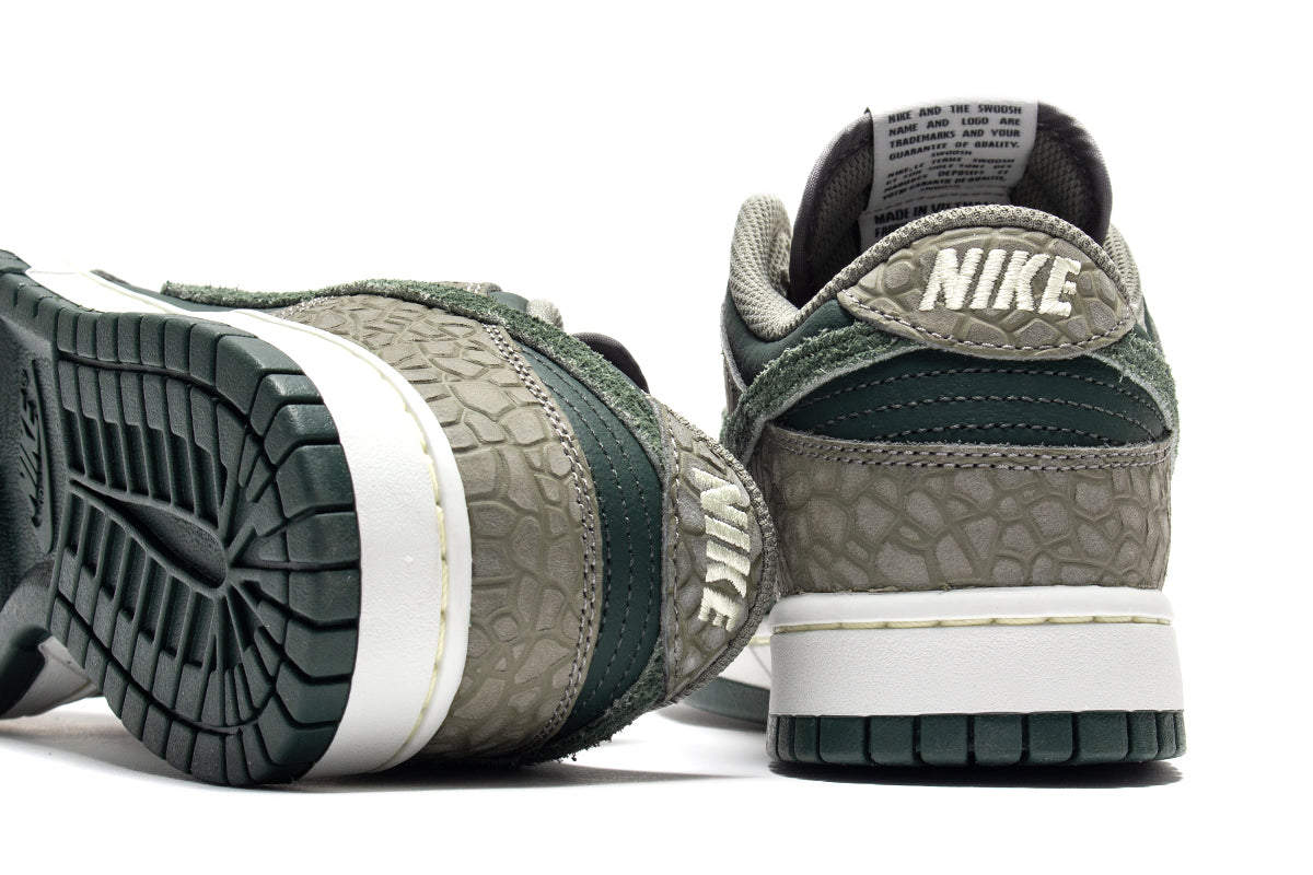 Dunk Low Retro Premium
