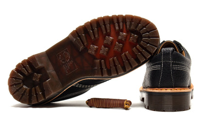 Lowell - Wild Grain Leather