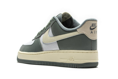 Air Force 1 '07 LX "Mica Green"