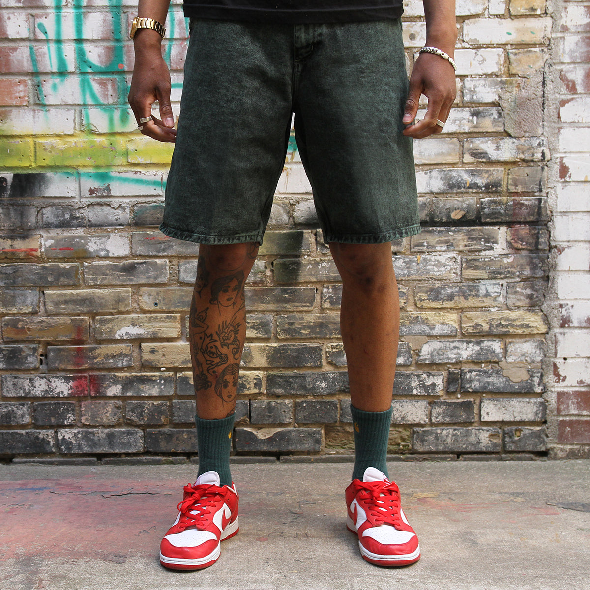 Single Knee Short