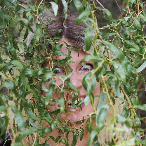 Rosali- Bite Down