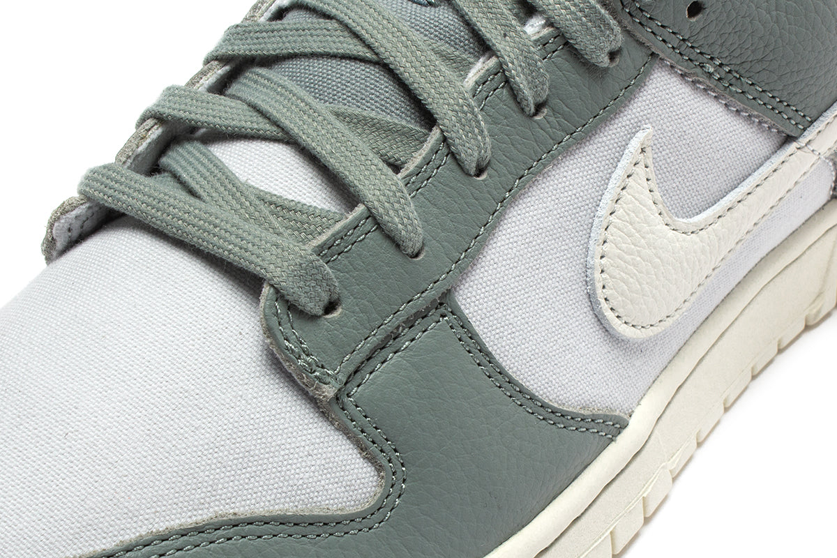 Dunk Low Retro Premium "Mica Green"