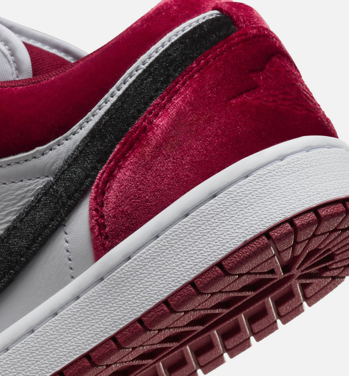Nike Women's Jordan 1 Low Se Velvet Black Toe Shoes - Black / White / Team Red / Black