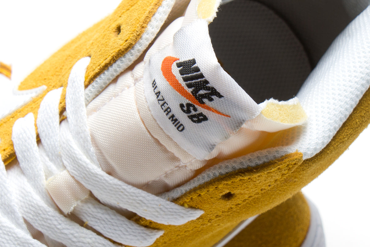 Zoom Blazer Mid