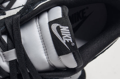 Dunk Low Retro - Suede Panda