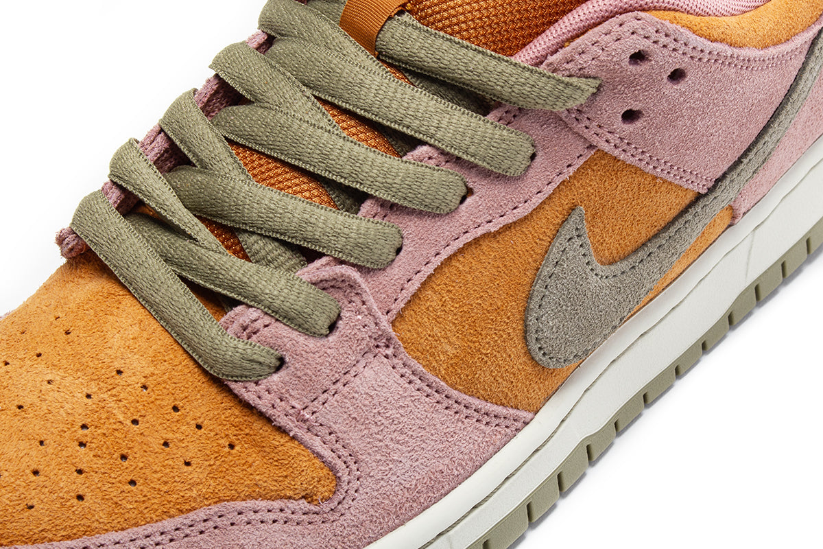 Dunk Low Pro