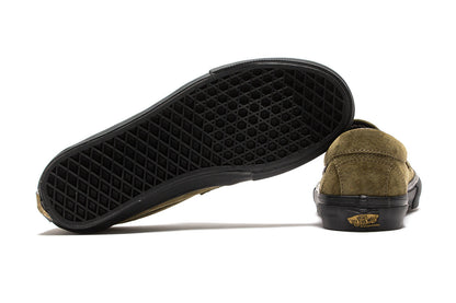 Skate Style 53 x Beatrice Domond