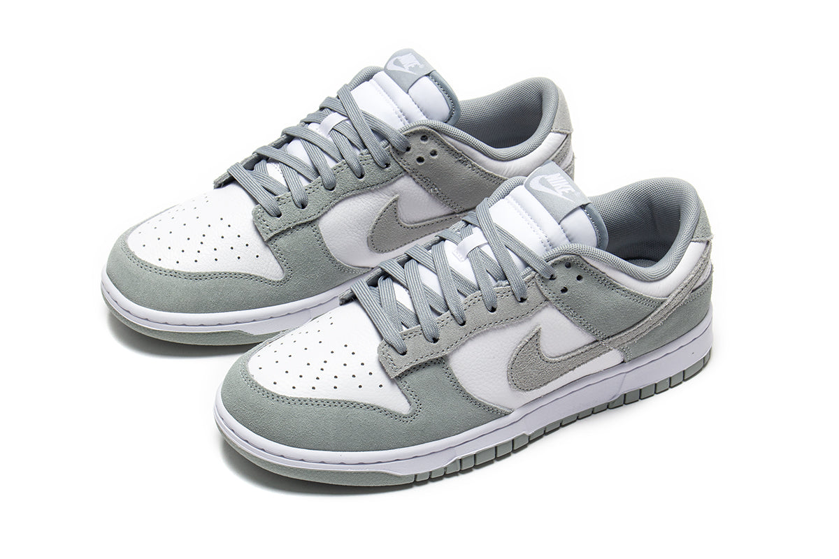 Dunk Low Retro