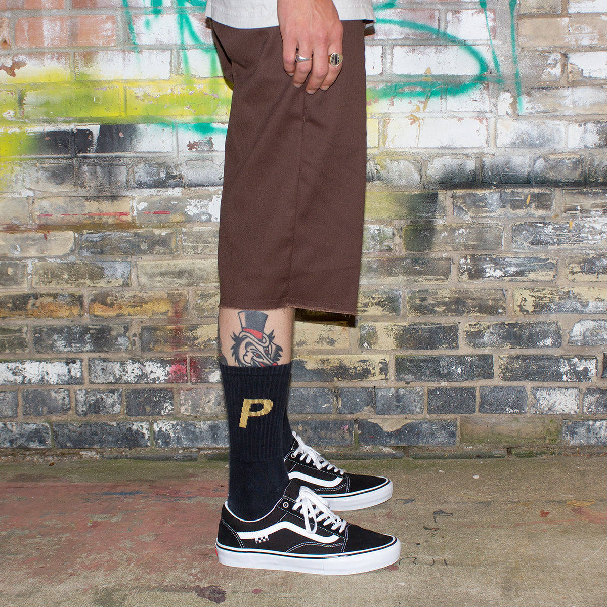 Regular Fit Twill Short (Vincent Alvarez)