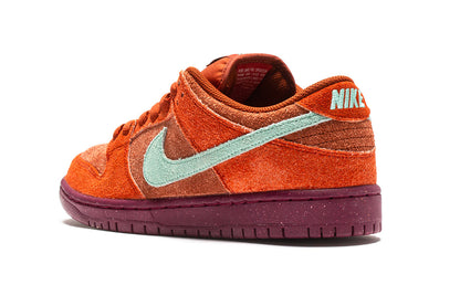 Dunk Low 'Mystic Red'