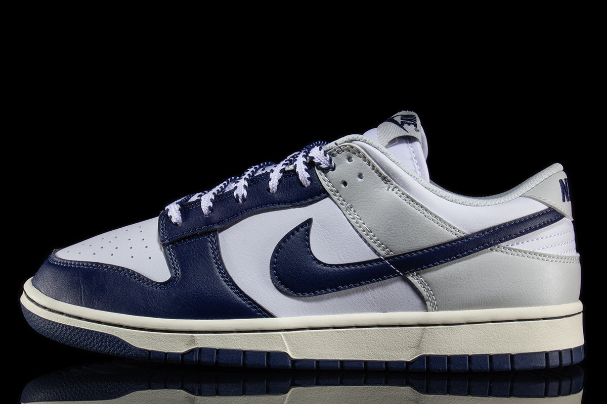 Dunk Low Retro