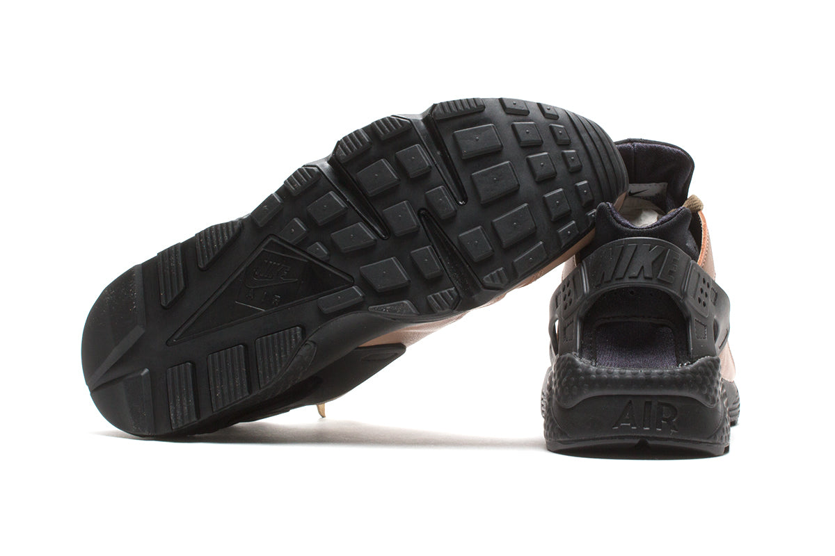 Air Huarache LE