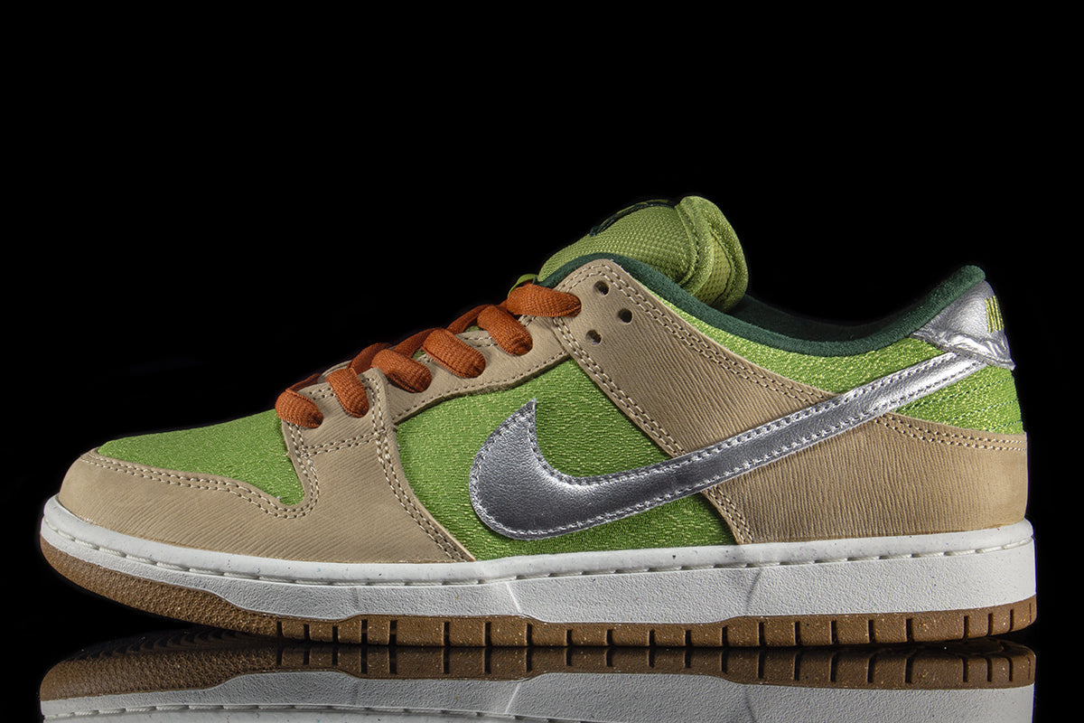 Dunk Low Pro