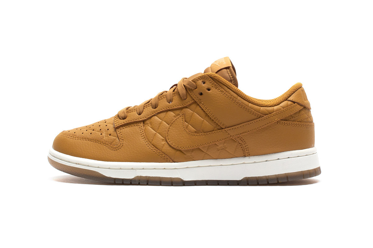 Women's Dunk Low Wheat (Limit 1)