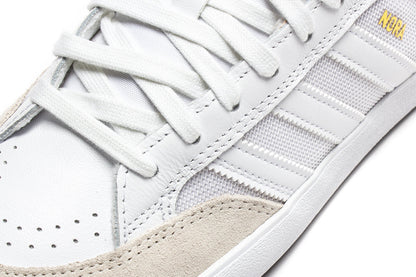 Nora