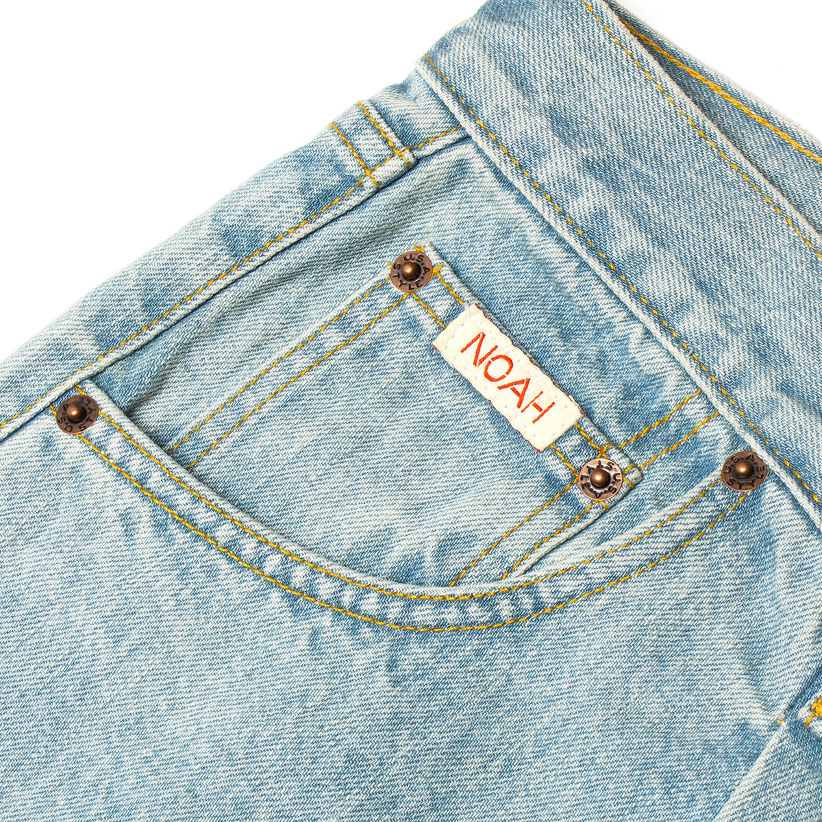 Pleated Jeans