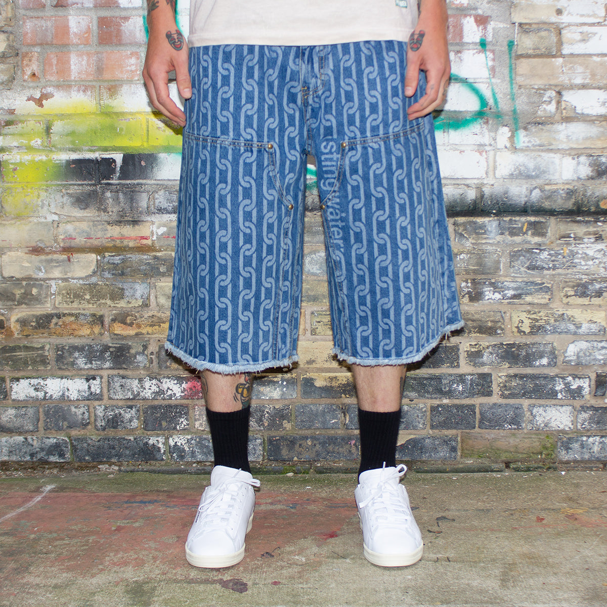 Signature Chain Double Knee Shorts