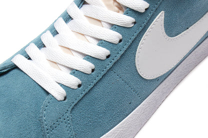 Zoom Blazer Mid
