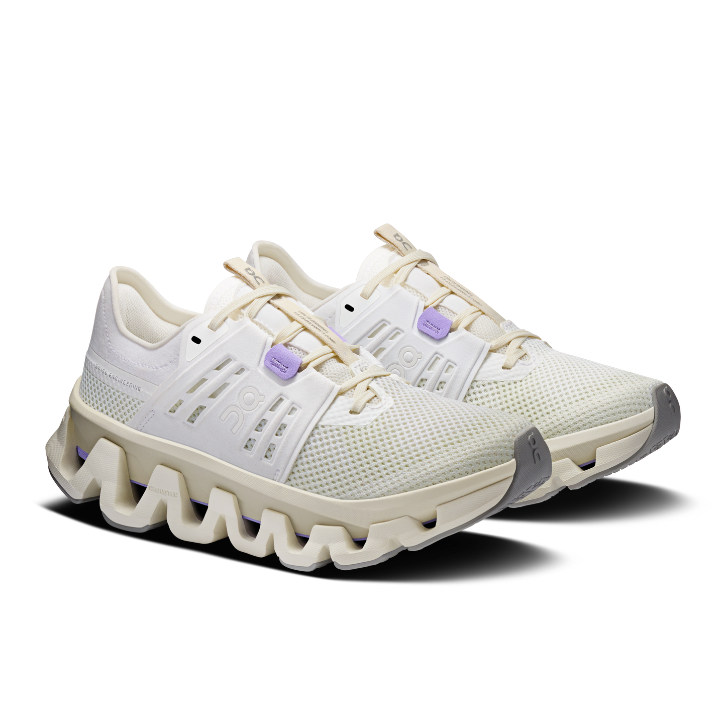 On Running Women's Cloudswift Amp Shoes - Ivory / Ghost