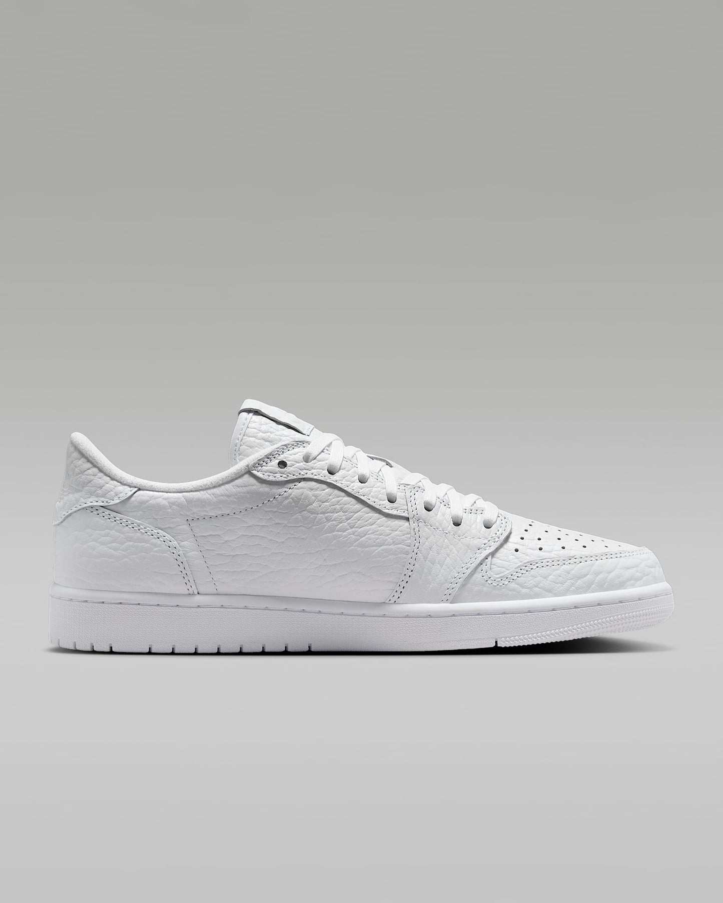 Nike Men's Air Jordan 1 Retro Low Shoes - All White