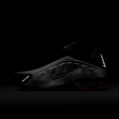 WMNS Nike Shox R4 OG