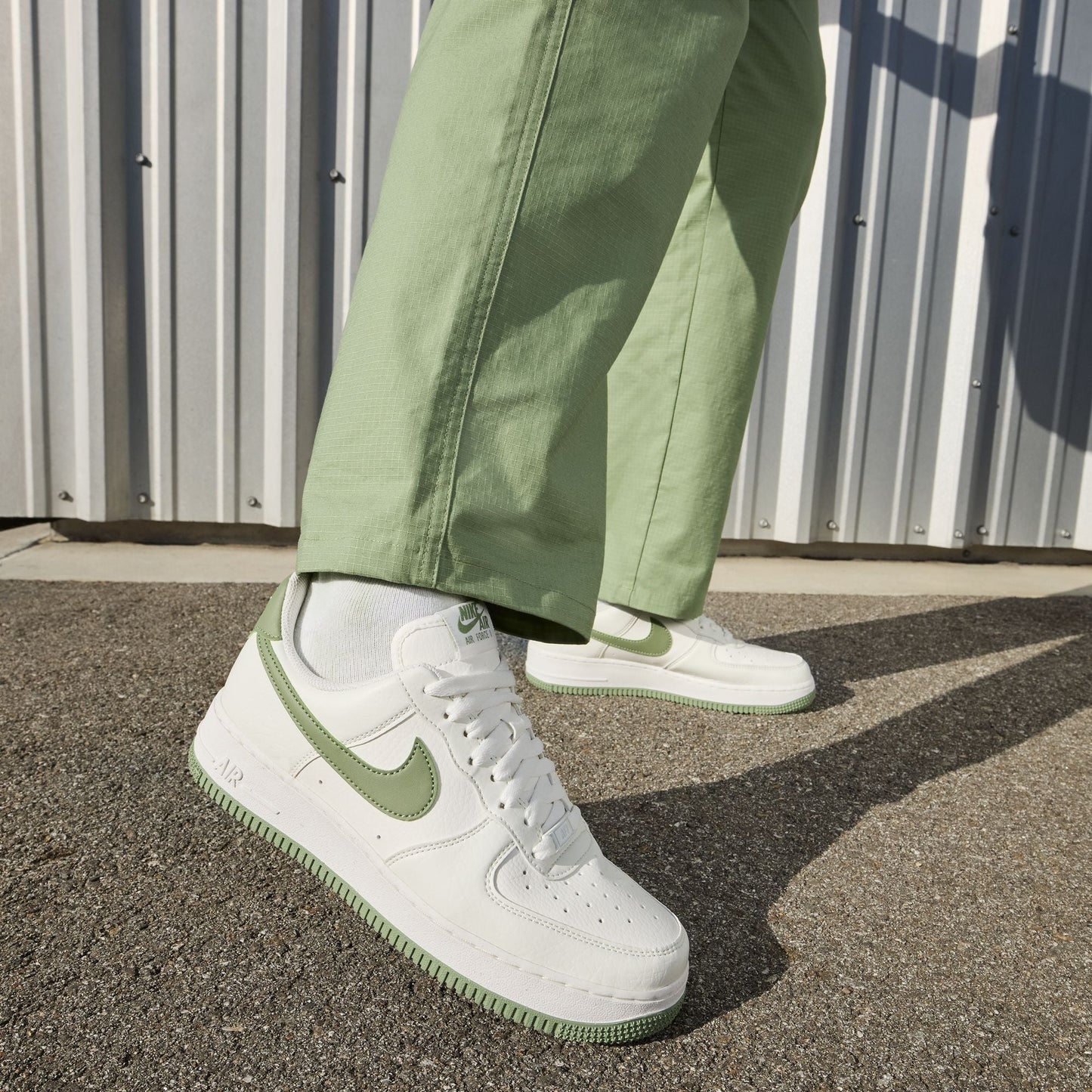 WMNS Nike Air Force 1 '07 Low NN