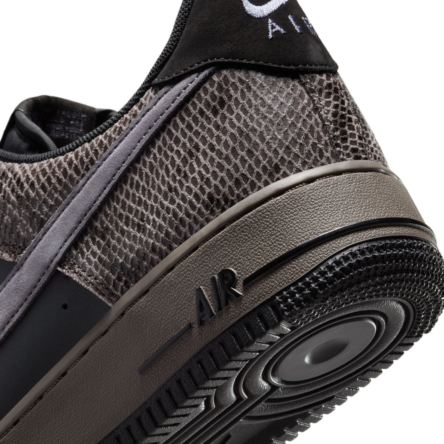 Nike Air Force 1 '07 LV8 Snakeskin