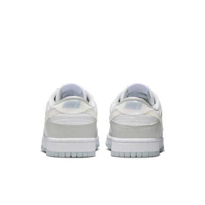 WMNS Nike Dunk Low