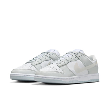 WMNS Nike Dunk Low