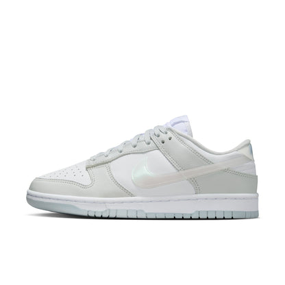 WMNS Nike Dunk Low