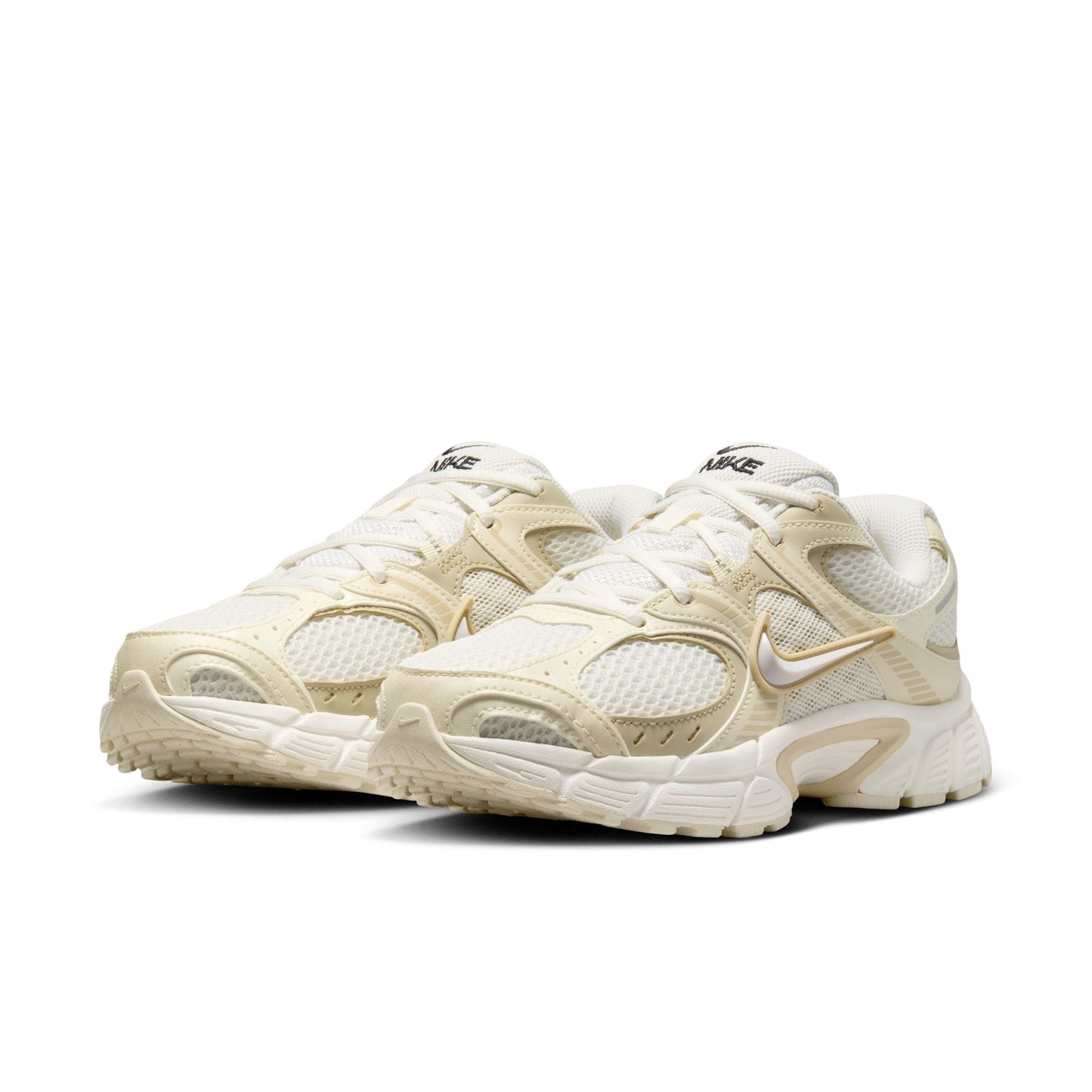 WMNS Nike V5 RNR SE Coconut Milk 🥥