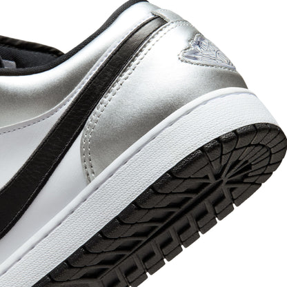 Nike Air Jordan 1 Retro Low SE Tiempo World Cup