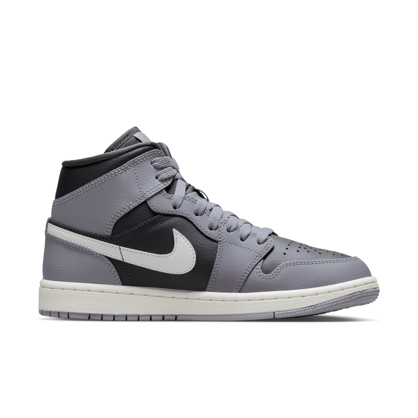 WMNS Nike Air Jordan 1 Retro Mid
