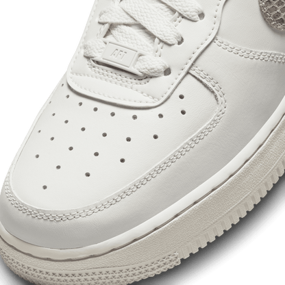 WMNS Nike Air Force 1 '07